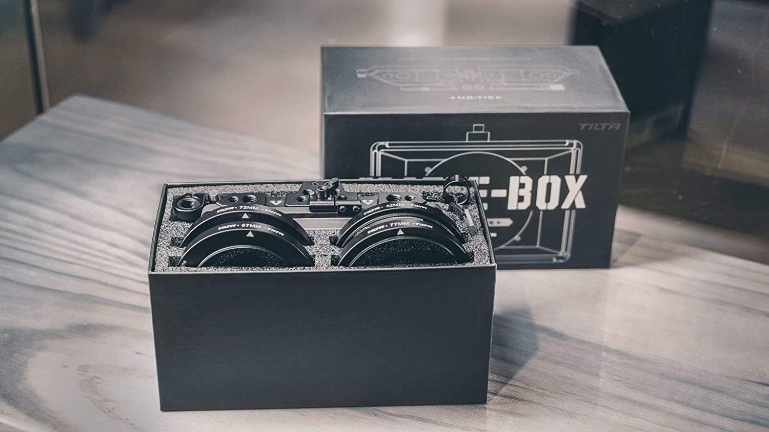 Mini Matte Box MB-T15 with Four Lens Adapter Rings F182