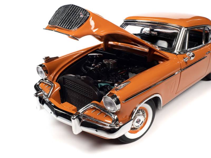 Coppertone Orange and White 1/18 Diecast Model Car Q9501