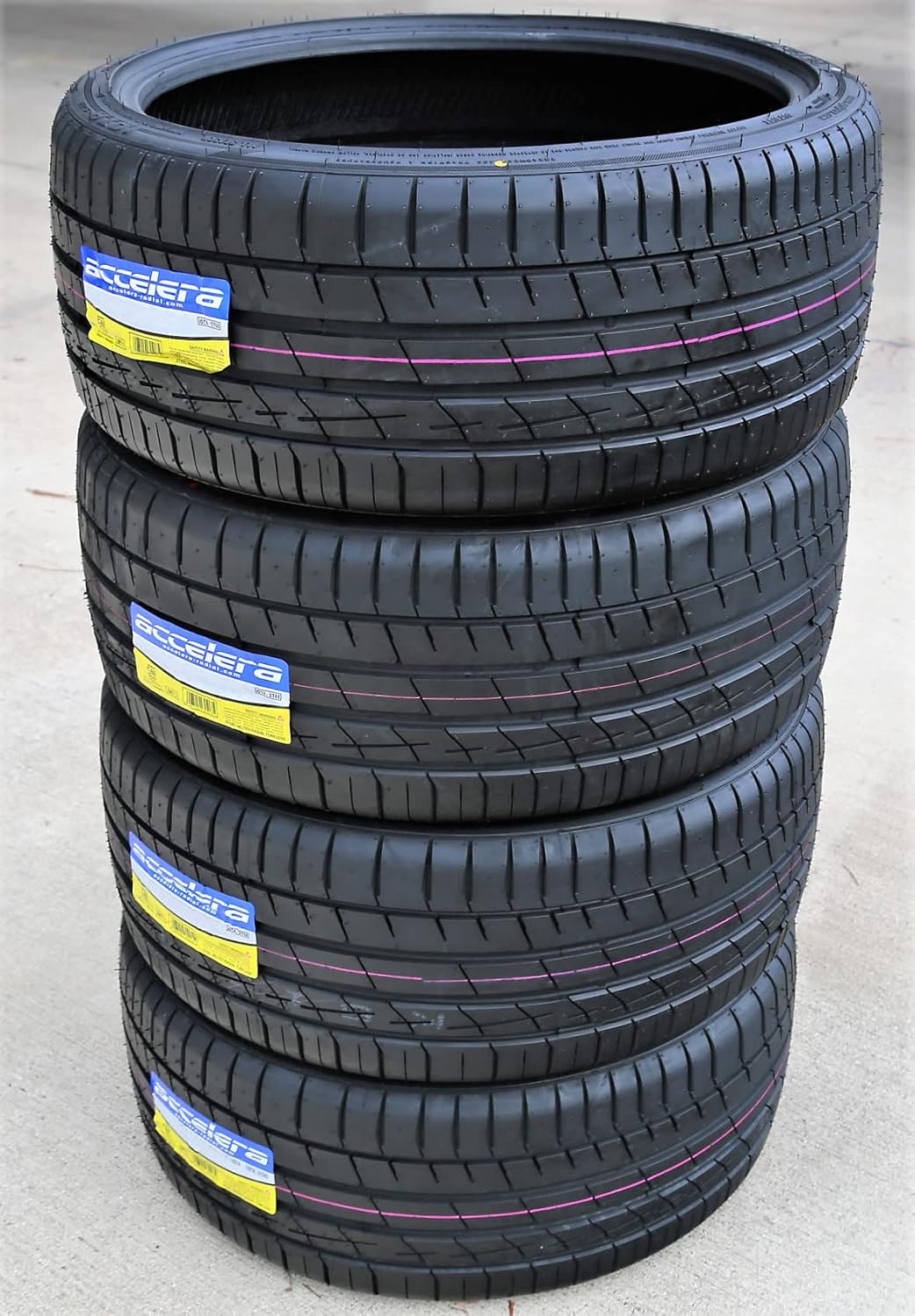 All-Season High Performance Radial Tire 265/40R20 104Y Load Range XL 4-Ply BSW W650