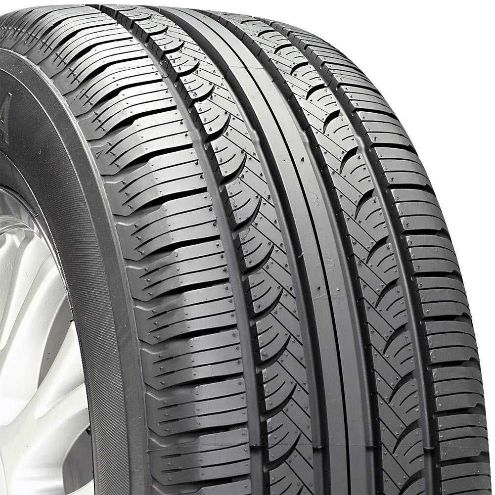 225/65R17 102T Touring Tire B2777