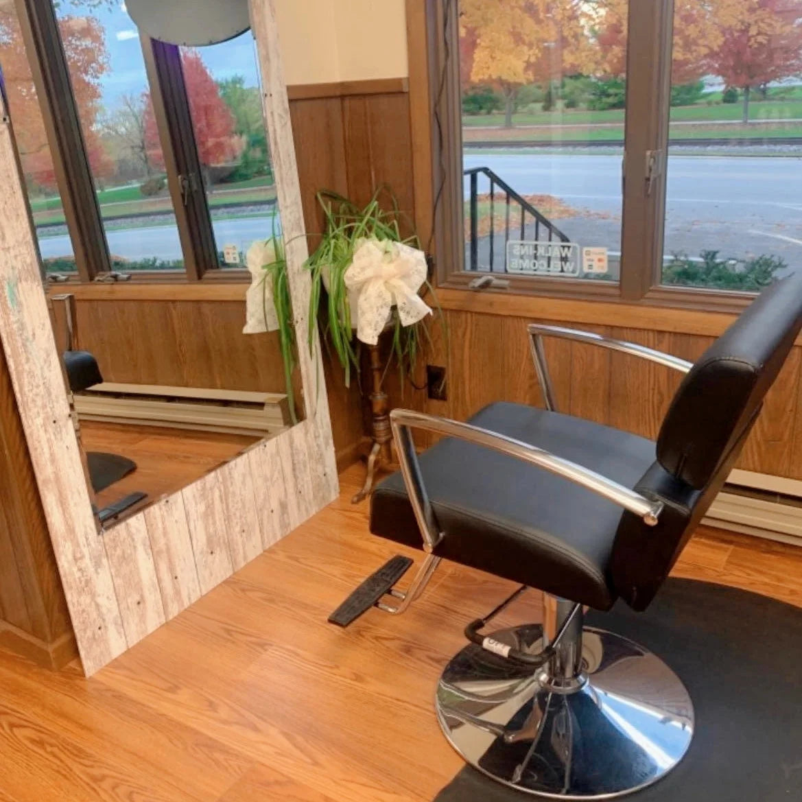 Pink Leather Salon Chair with Vented Back P8987