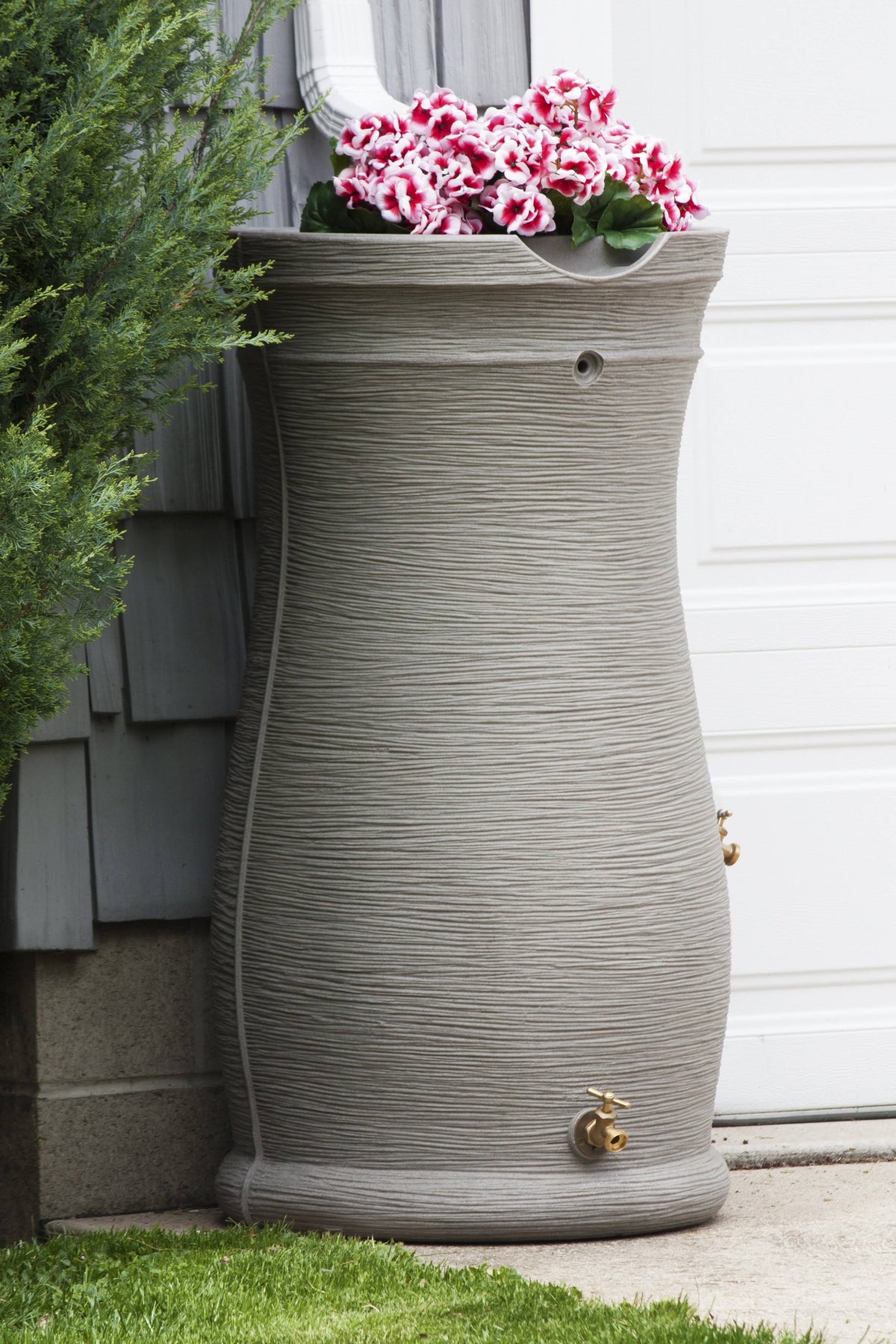50 Gallon Rain Barrel Greige D877901