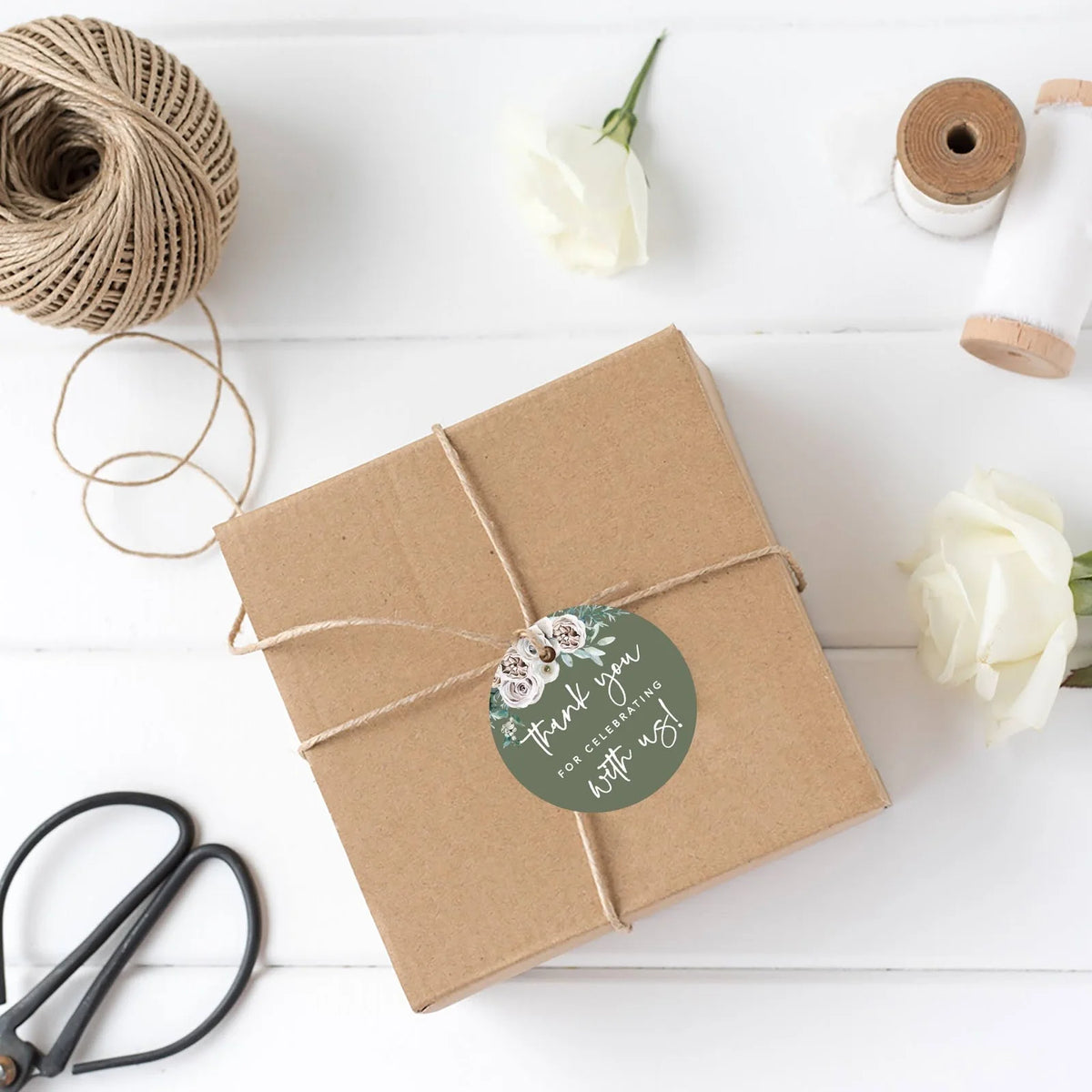 Sage Green Cream Floral Blossoms Round Gift Tags, 24-Pk A12683