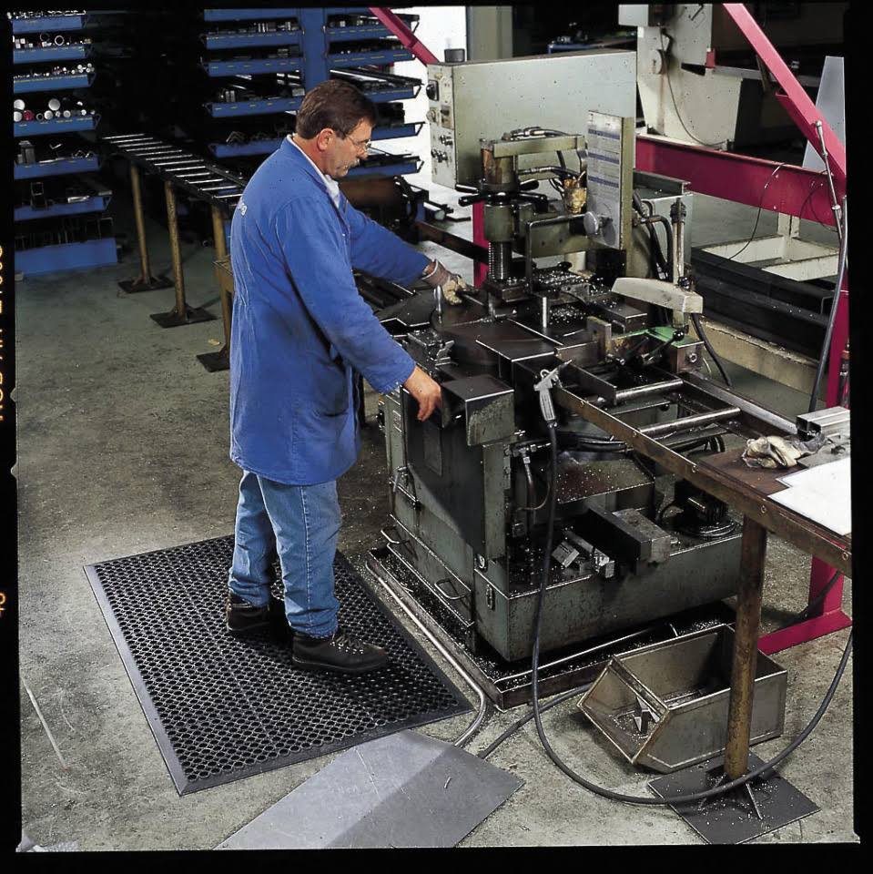 Charcoal Carpeted Entrance Mat, 3Ft.x4Ft. W684