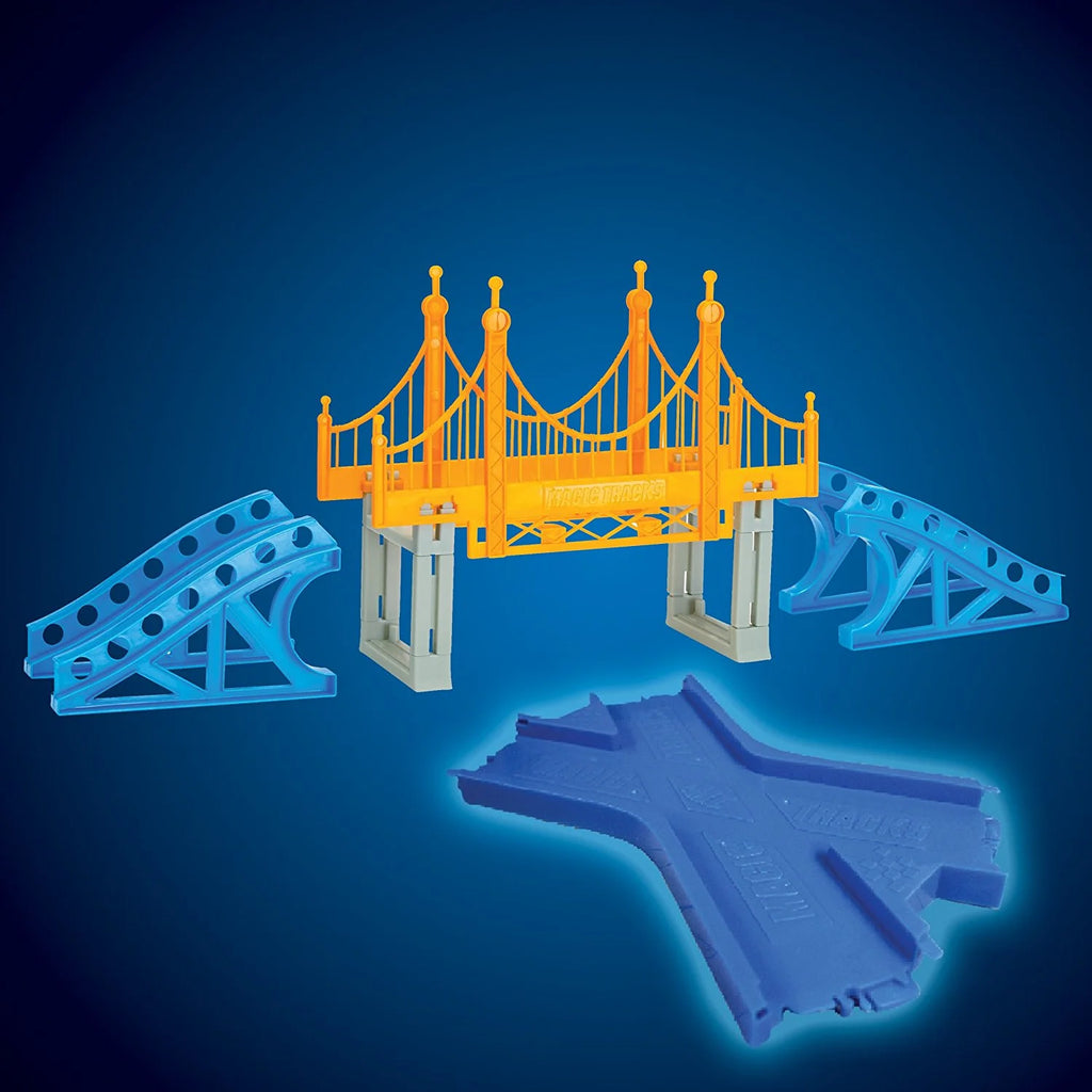 Mega Set with 18ft Racetrack with 2 Race Cars O57685