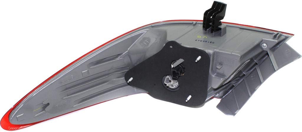 Tail Light Assembly Driver Side with Bulbs G45204