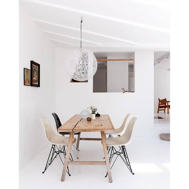 Set of 4 Plastic Shell Side Dining Chairs with Metal Base A77257