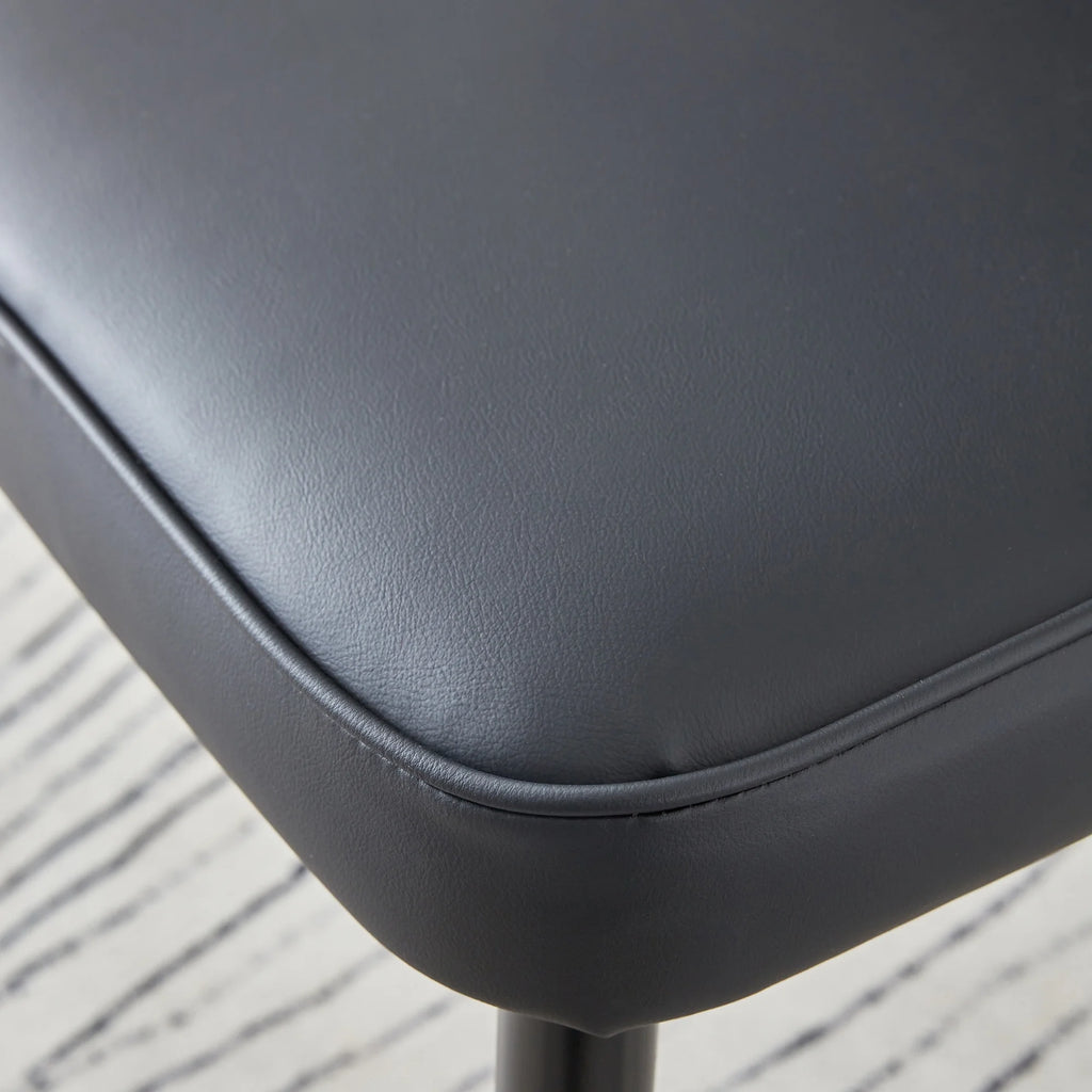 Set of 4 Faux Leather Upholstered Dining Chairs P889266